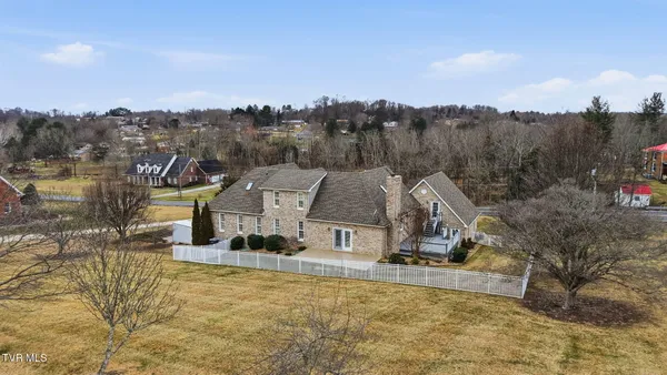 $874,900 | 2070 King College Road, Bristol, TN 37620
