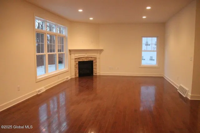 $603,000 | 905 Ridgeview Circle, Castleton-on-Hudson, NY 12033