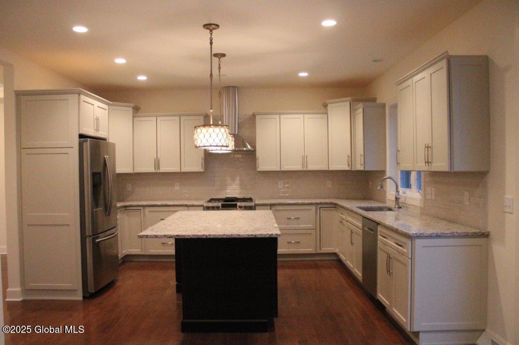 905 Ridgeview Circle Castleton-on-Hudson, NY 12033 - Photo 9 of 23 49 Flanders - Kitchen