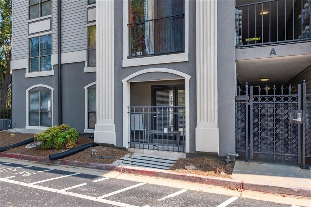 2657 Lenox Road Northeast, Unit A1 Atlanta, GA 30324 - Photo 3 of 25 Gallery Image 3