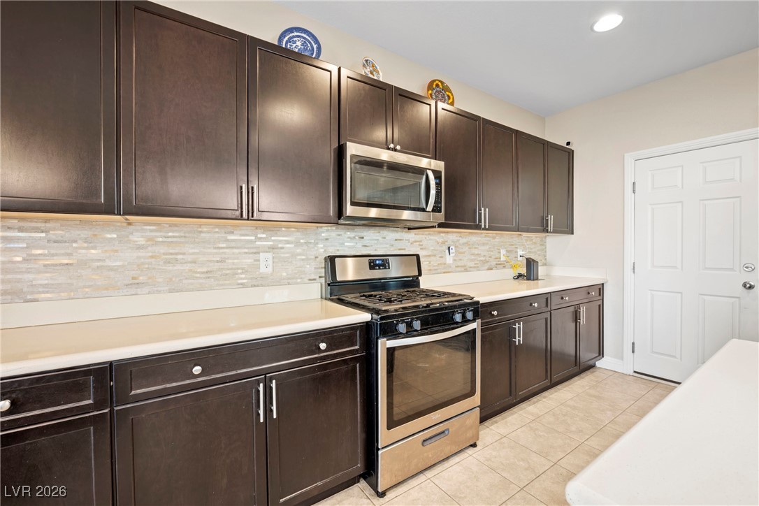 4608 Amberley Ridge Avenue Las Vegas, NV 89115 - Photo 19 of 54
