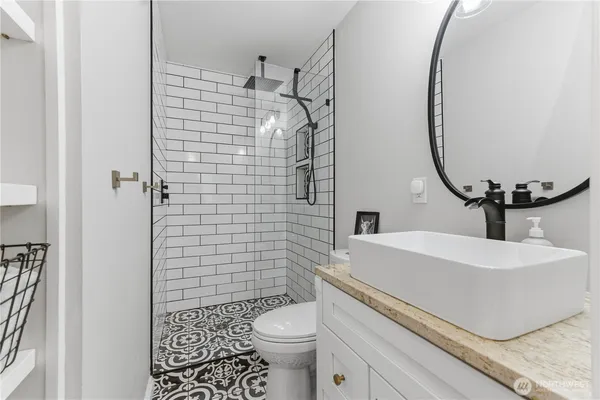 $534,900 | 1013 South Glenwood Avenue, Wenatchee, WA 98801