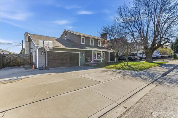 $534,900 | 1013 South Glenwood Avenue, Wenatchee, WA 98801