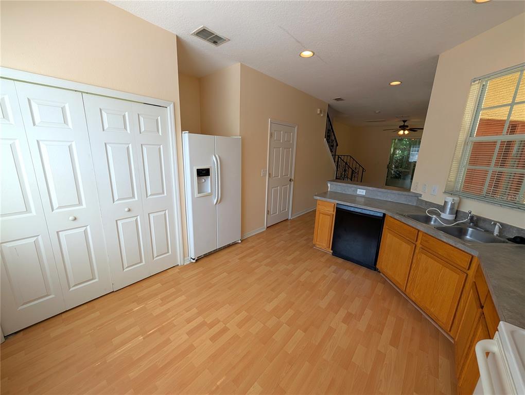 1993 Fiesta Ridge Court Tampa, FL 33604 - Photo 9 of 22
