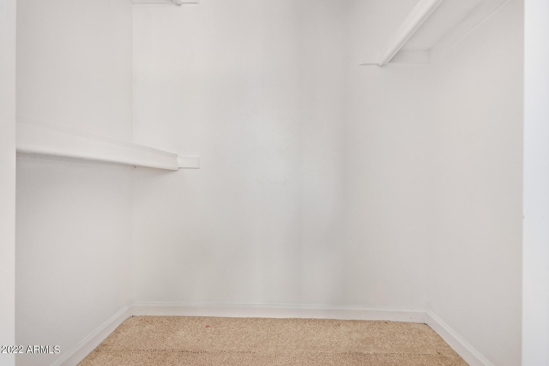 2821 West Hearn Road Phoenix, AZ 85053 - Photo 11 of 23 Master Walk-in