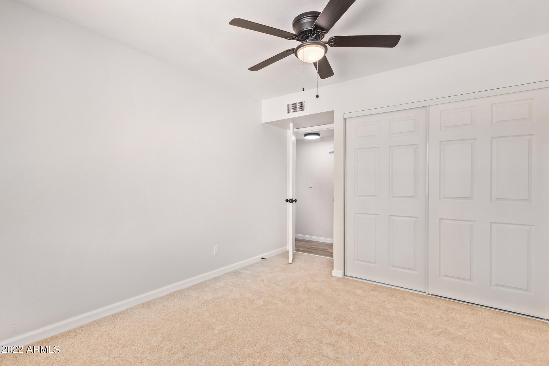 2821 West Hearn Road Phoenix, AZ 85053 - Photo 15 of 23 4th Bed
