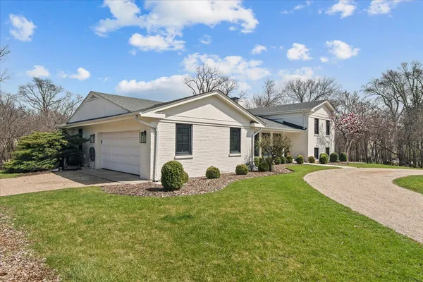 $1,249,000 | 1975 Valley View Road, Northfield, IL 60093