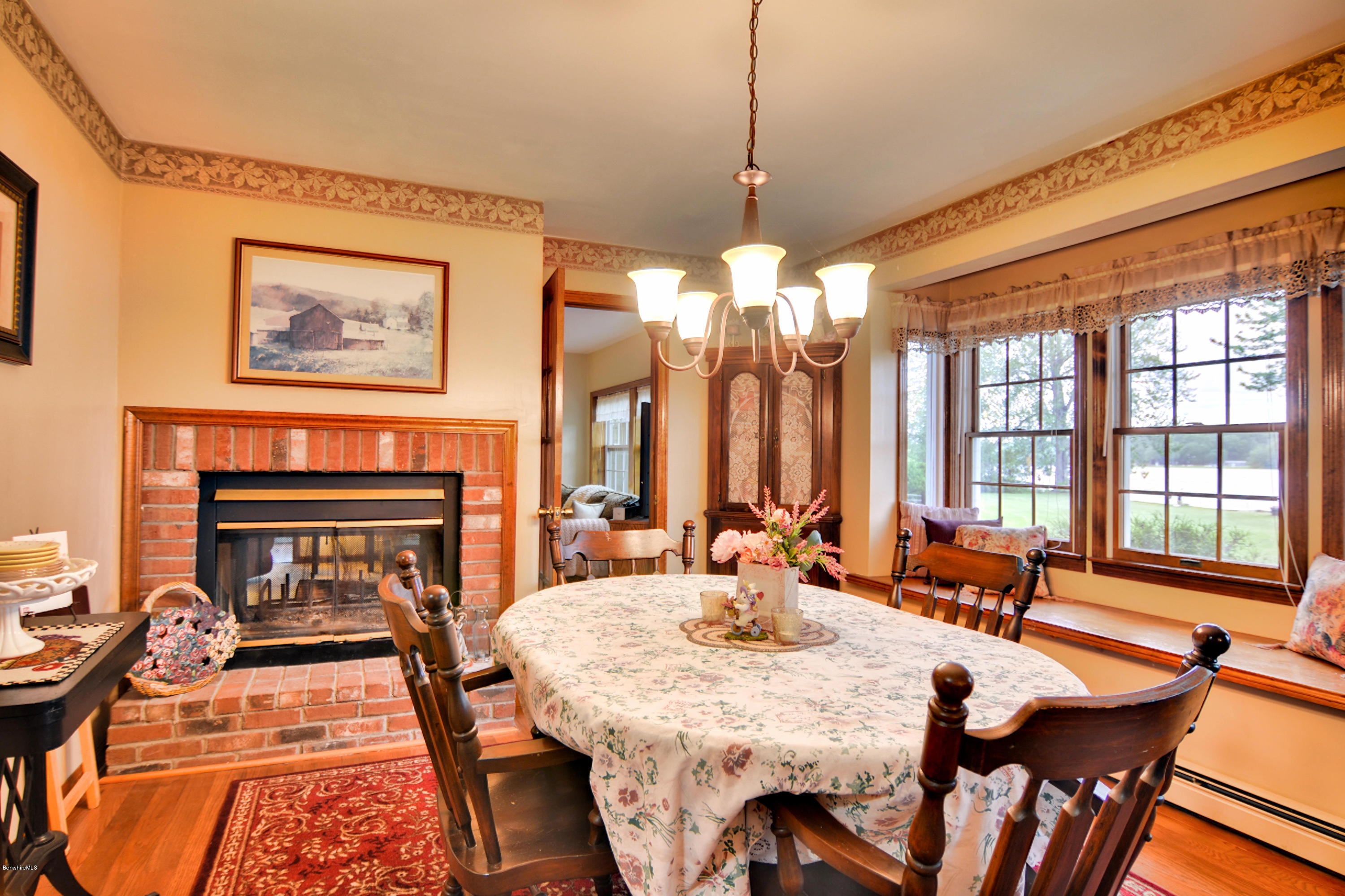 565 Pecks Road Pittsfield, MA 01201 - Photo 23 of 48 DSC_0307-1