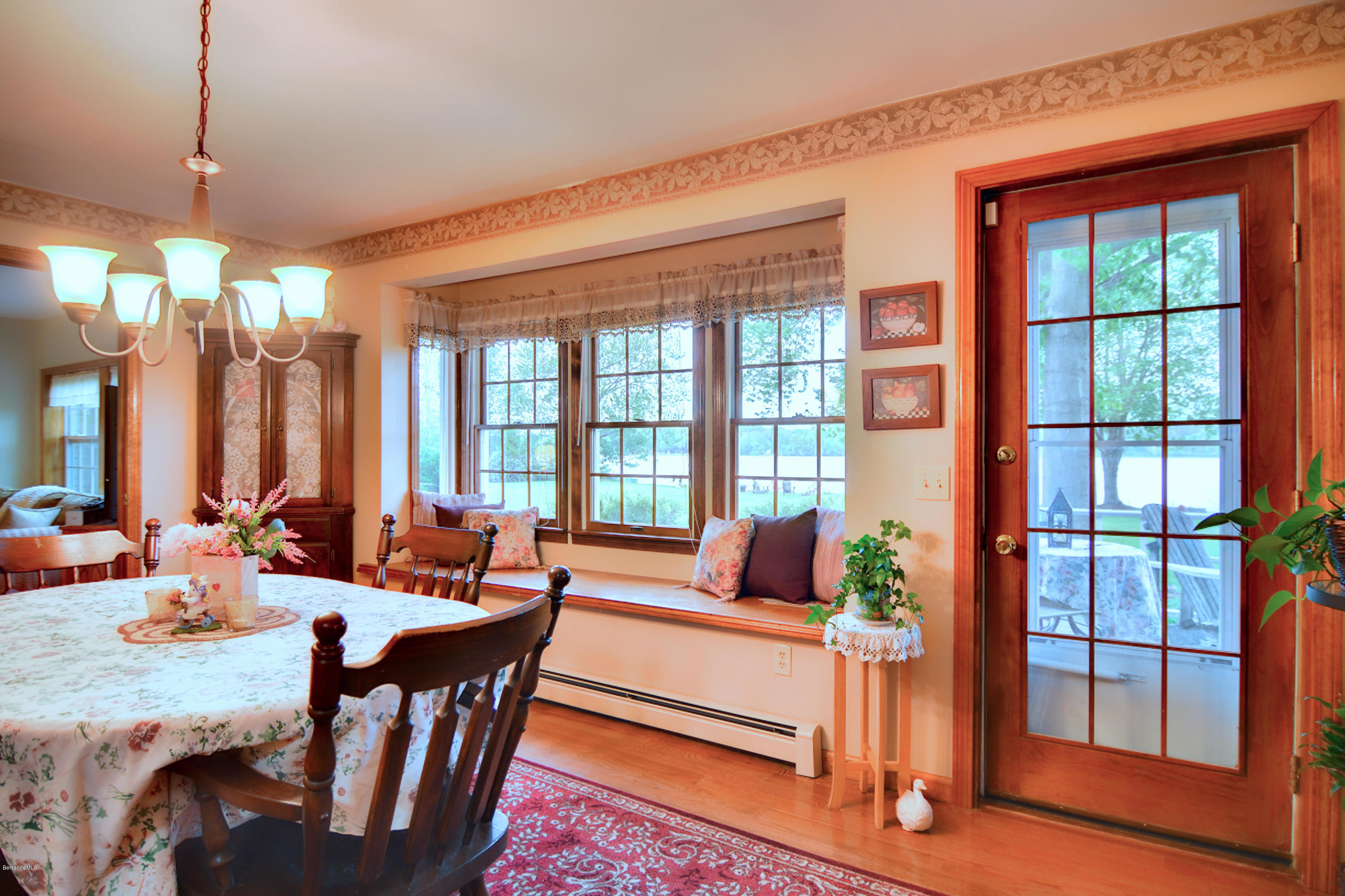 565 Pecks Road Pittsfield, MA 01201 - Photo 24 of 48 DSC_0304-1