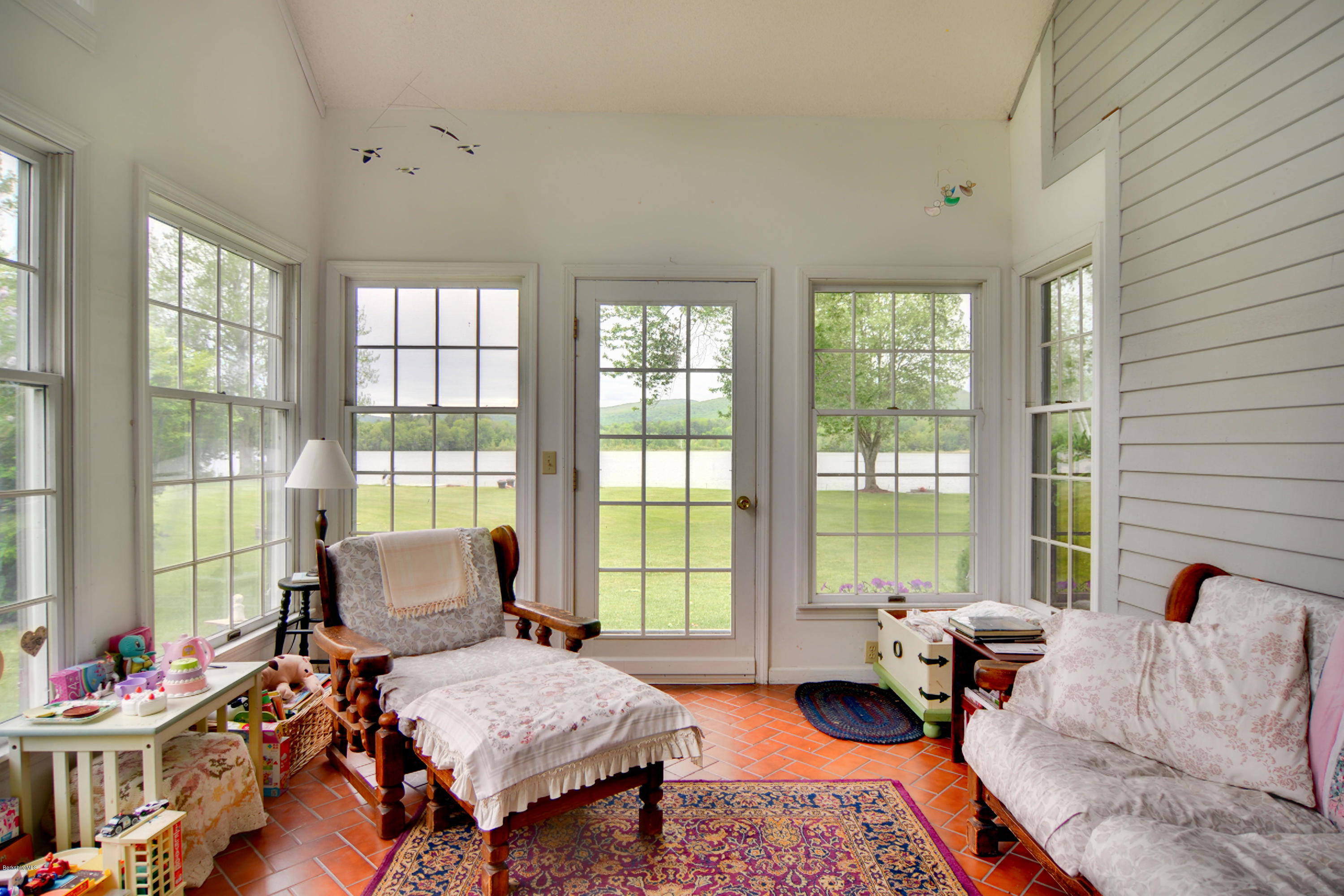 565 Pecks Road Pittsfield, MA 01201 - Photo 28 of 48 DSC_0274-1