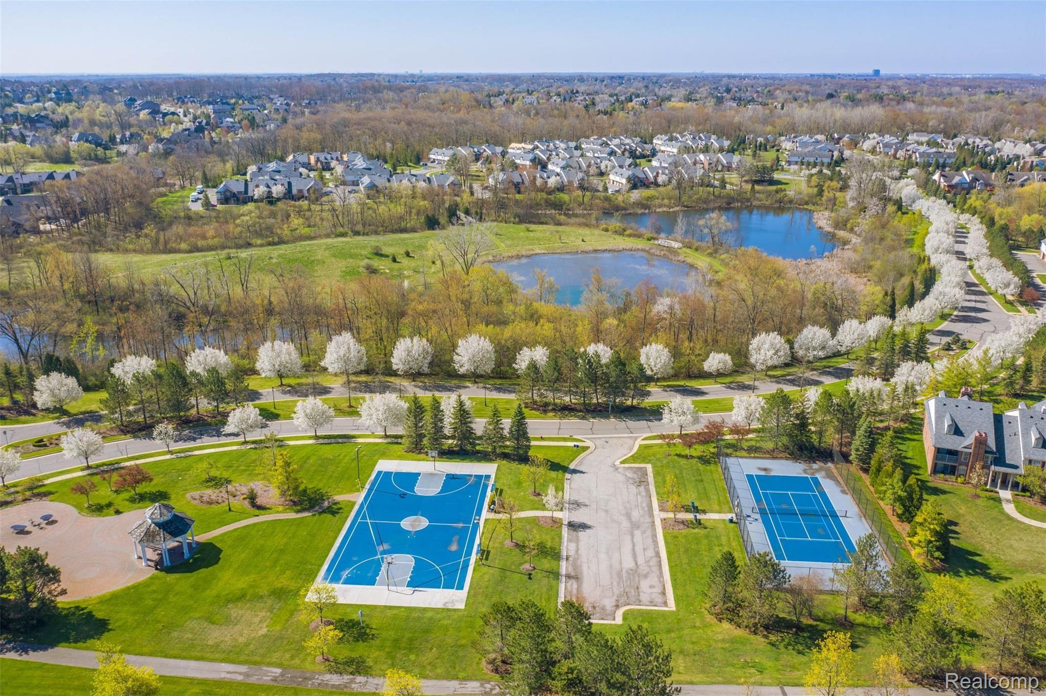 3370 Tremonte Circle, Unit 185 Rochester, MI 48306 - Photo 26 of 34 3370 Tremonte Cir Tennis - Basketball Courts.jpg