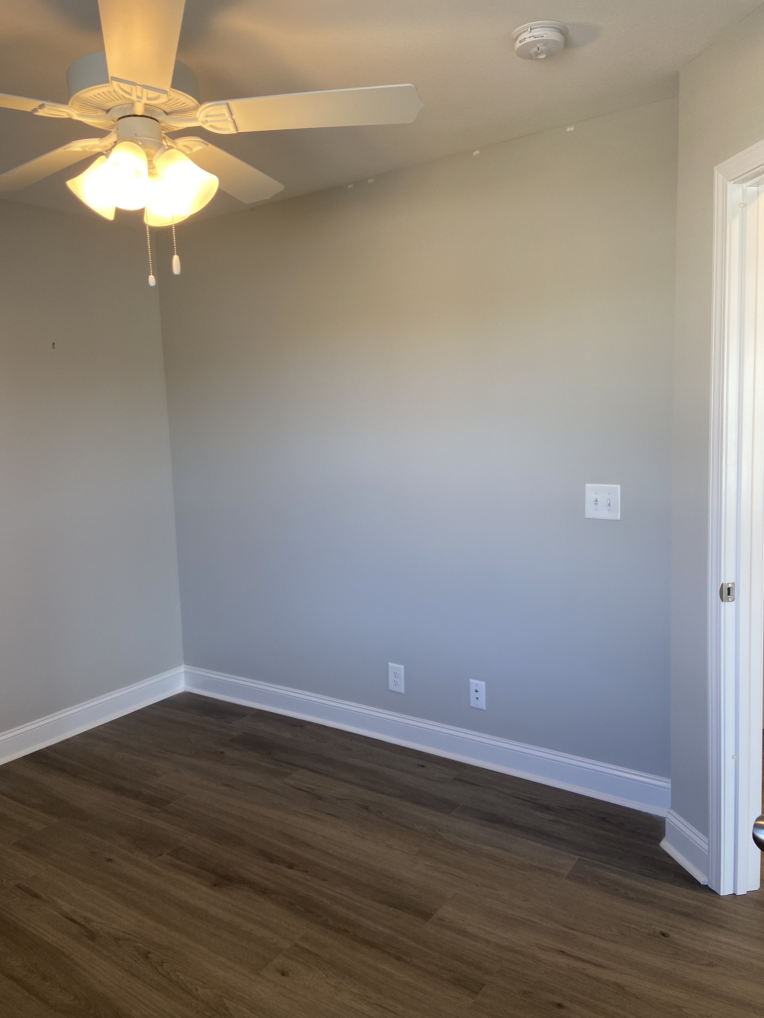 211 King Road Clarksville, TN 37042 - Photo 24 of 35 a view of an empty room with wooden floor