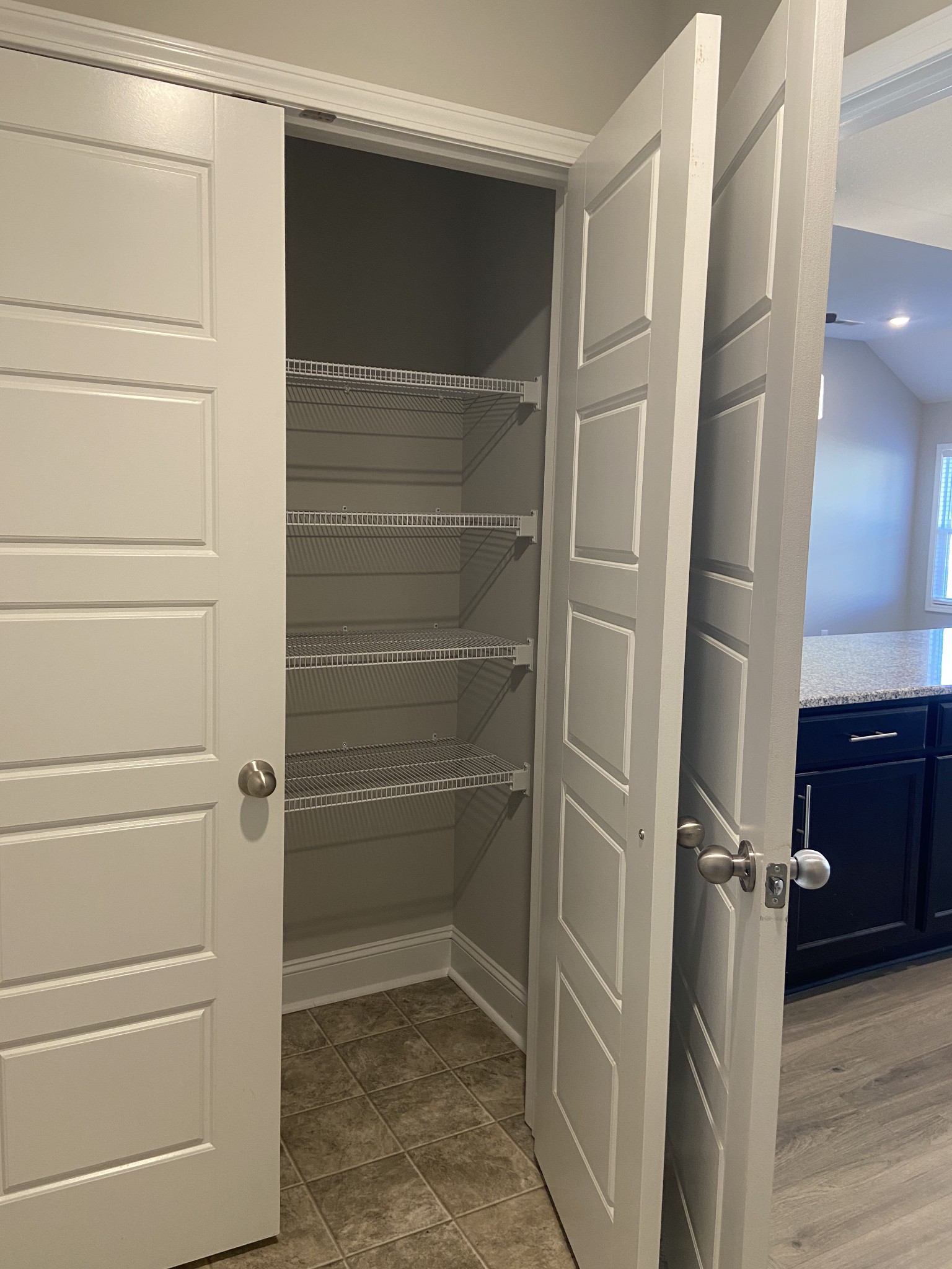 211 King Road Clarksville, TN 37042 - Photo 27 of 35 a view of walk in closet