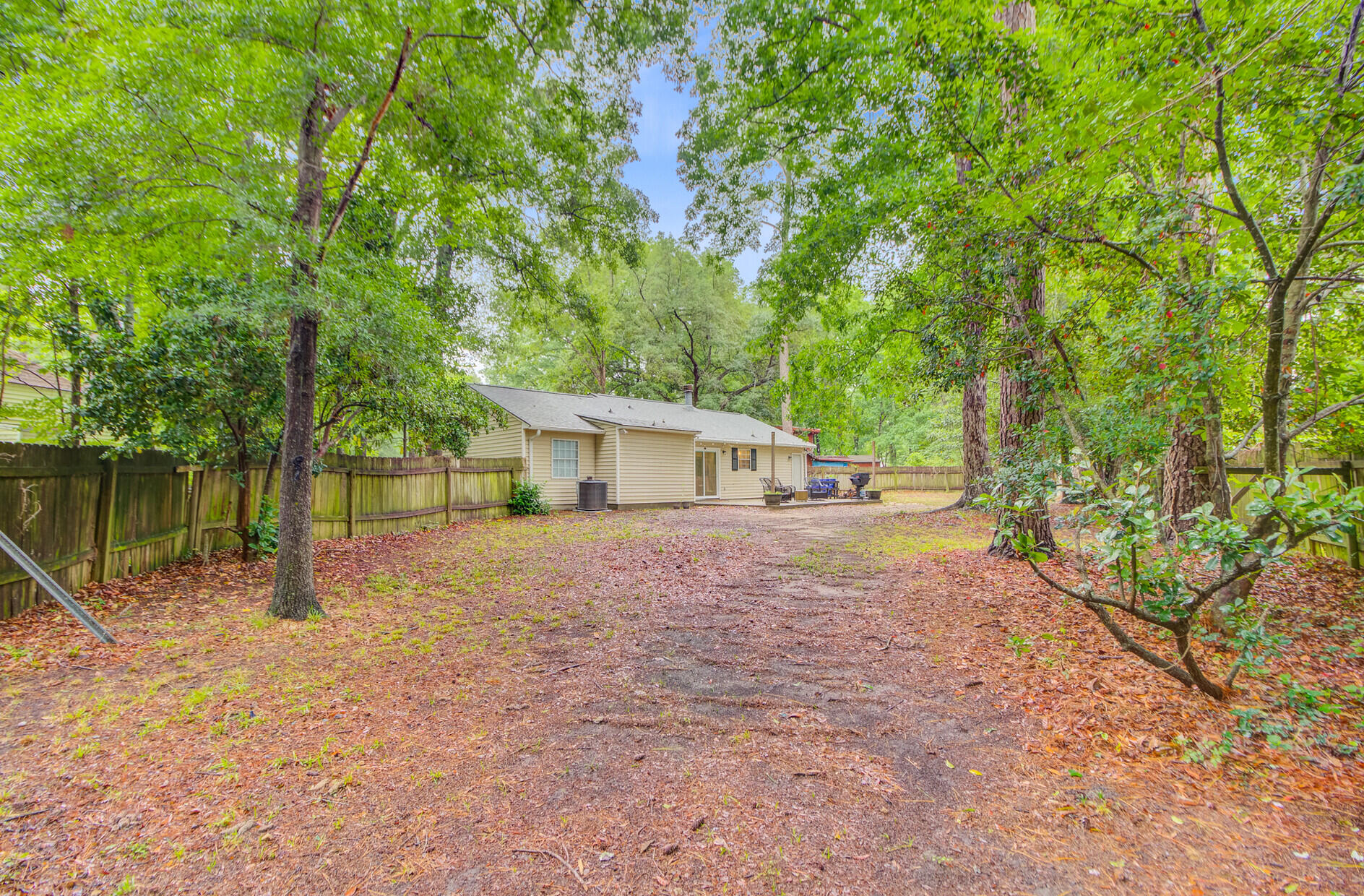 309 Kingbird Road Ladson, SC 29456 - Photo 28 of 35 309 Kingbird Road,