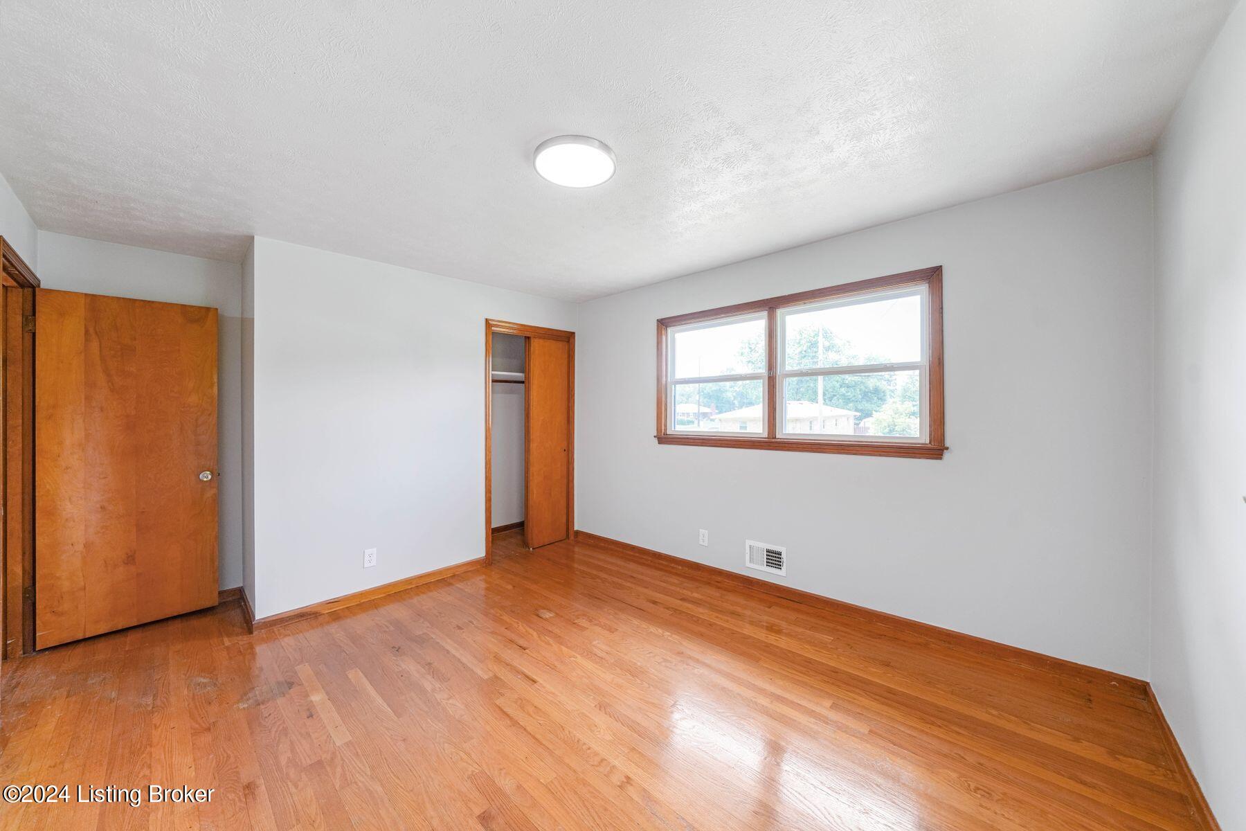 3333 Fern Lea Road Louisville, KY 40216 - Photo 25 of 52 photo_online_023