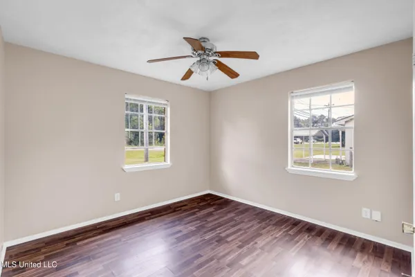 $1,095 | 9701 Highway 613, Moss Point, MS 39562
