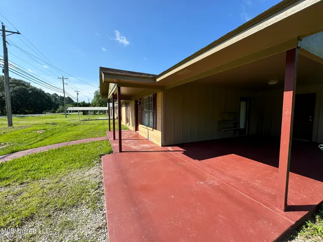 $1,105 | 9701 Highway 613, Moss Point, MS 39562