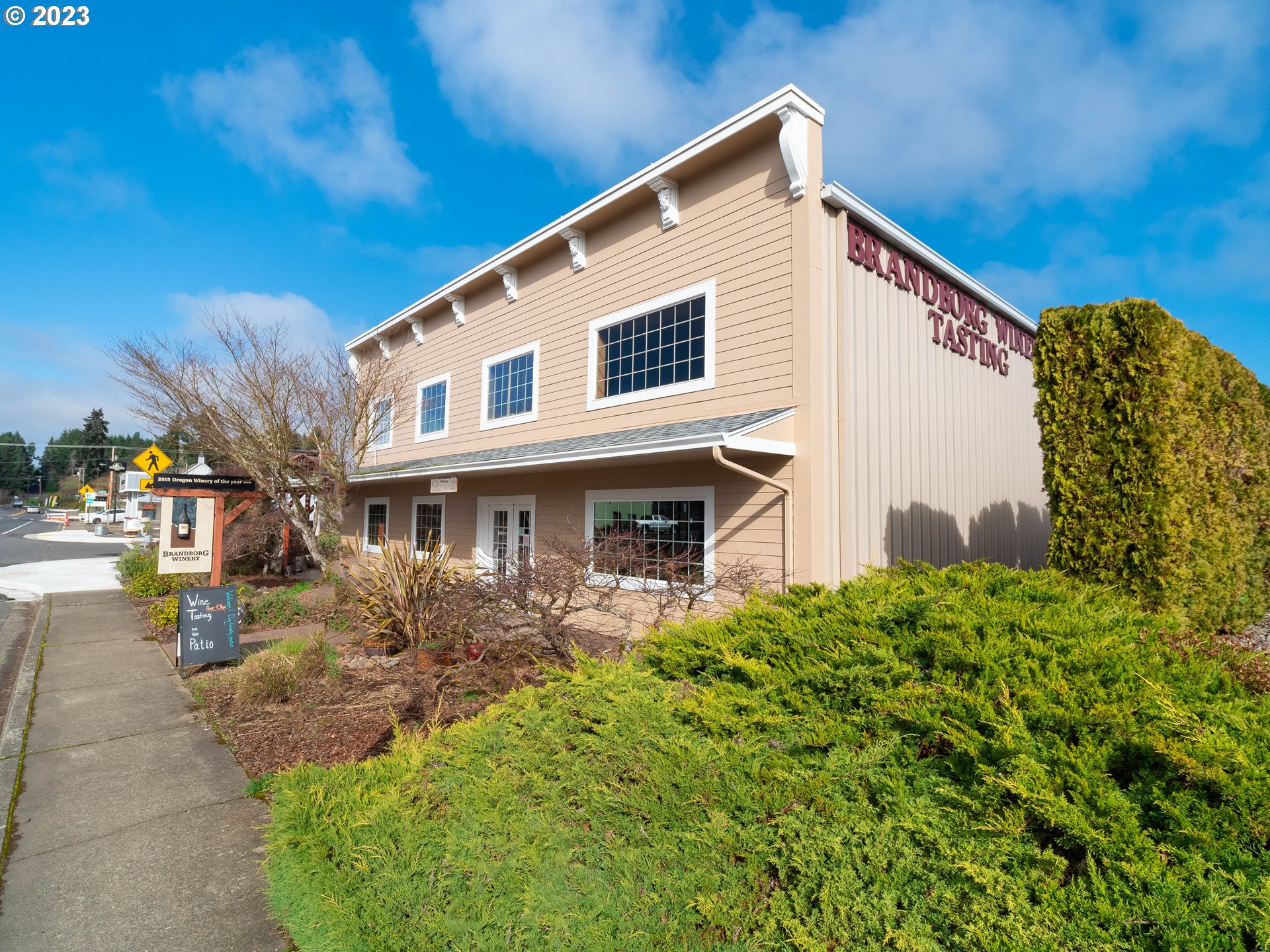345 1st Street Elkton, OR 97436 - Photo 19 of 34
