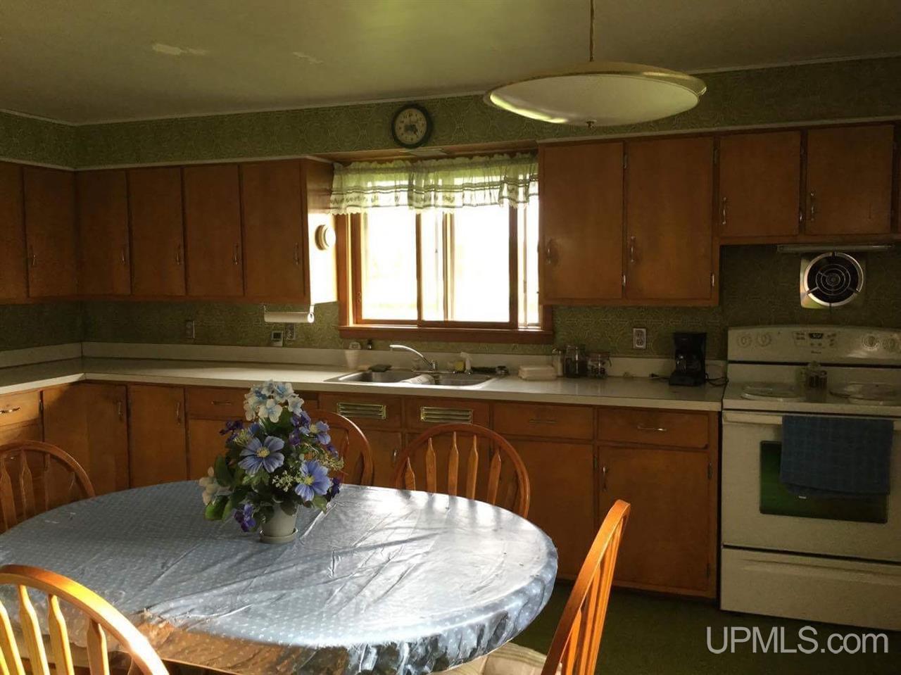 120 Hibbard Road Iron River, MI 49935 - Photo 2 of 34 Gallery Image 2