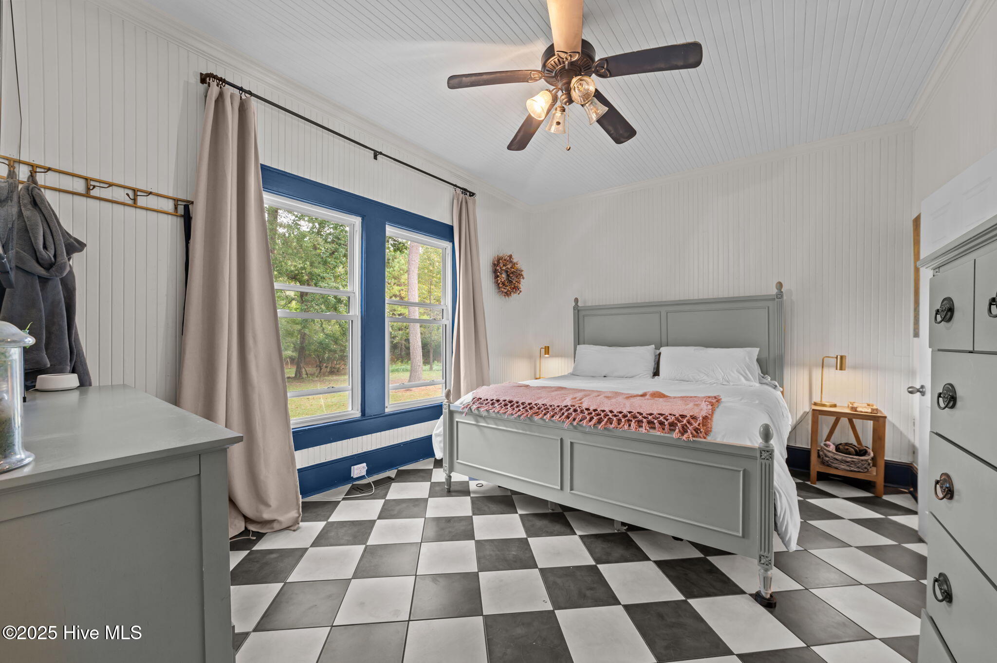 637 Hardison Road Bath, NC 27808 - Photo 15 of 48 1 Main BR wWindow