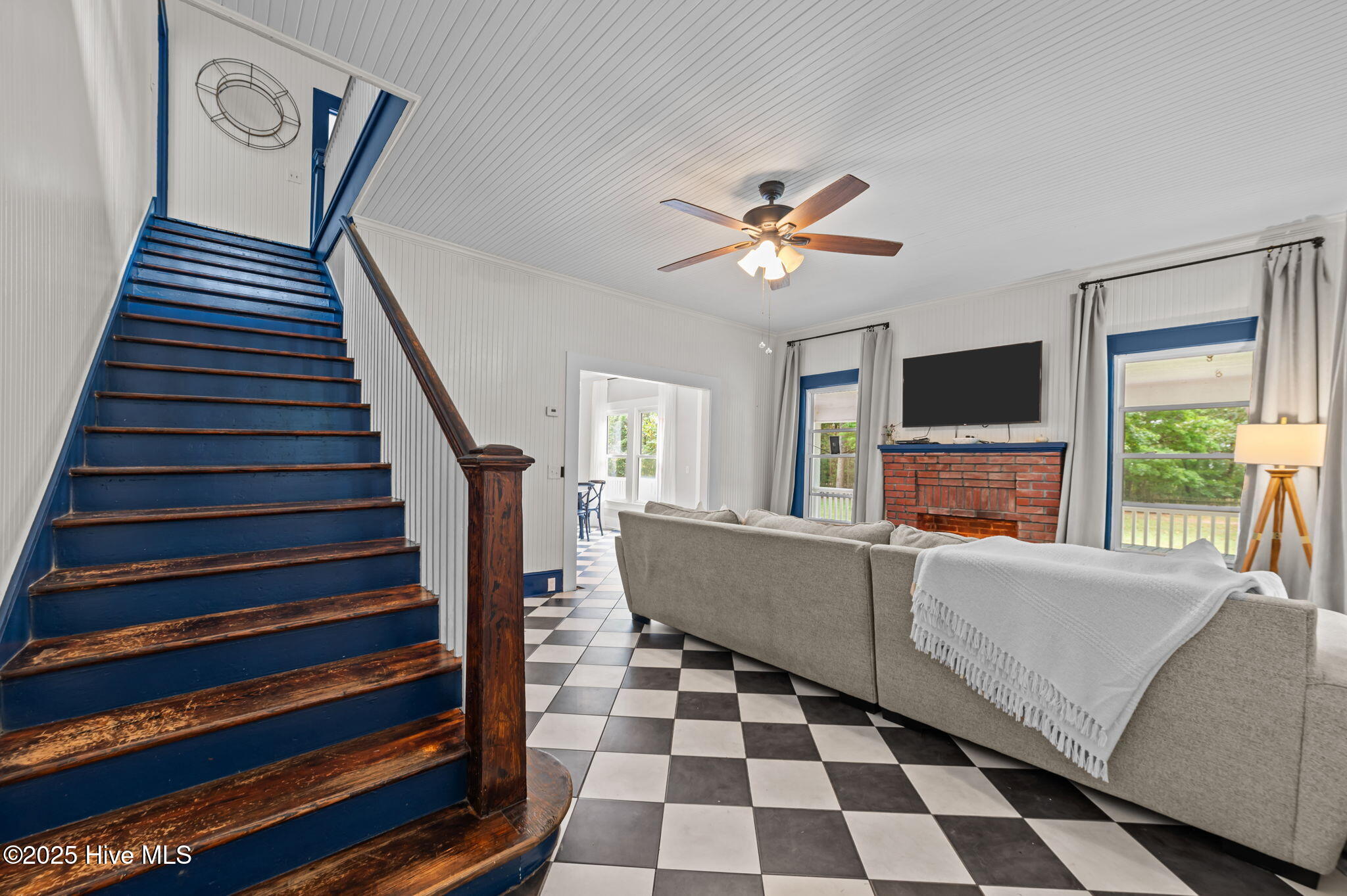 637 Hardison Road Bath, NC 27808 - Photo 20 of 48 Stairs to LV