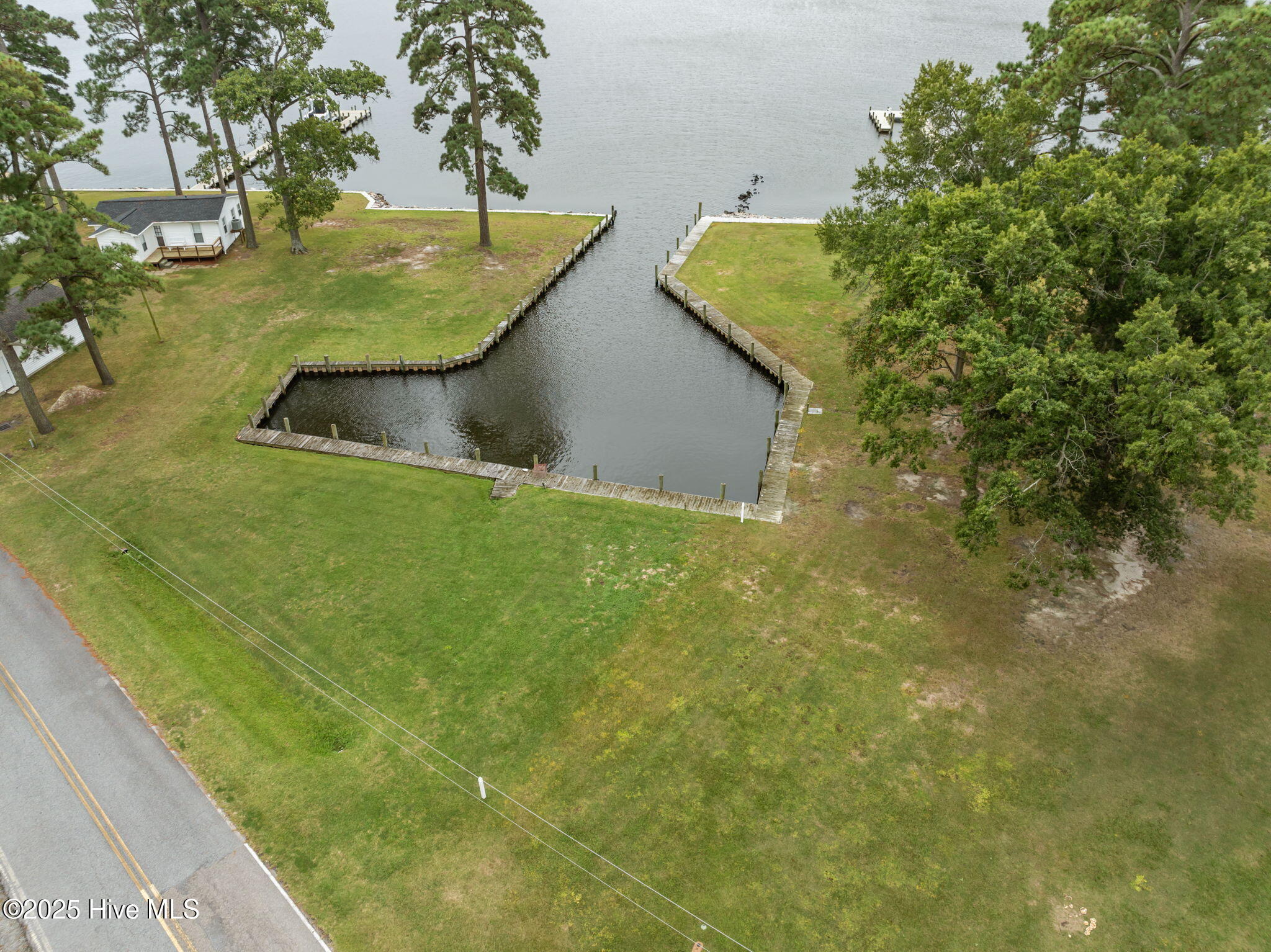 637 Hardison Road Bath, NC 27808 - Photo 37 of 48 1 Waterfront Cove Close up