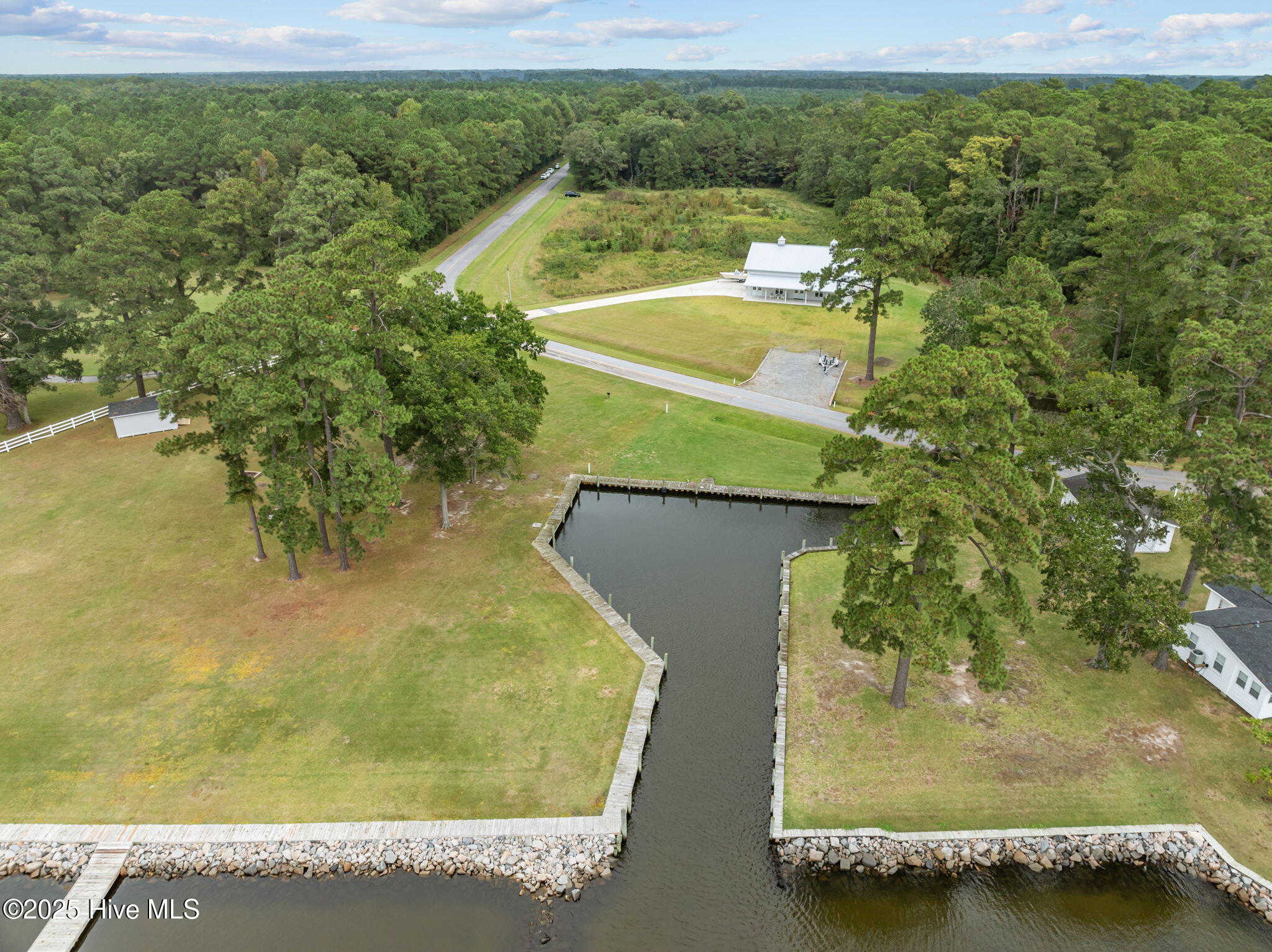 637 Hardison Road Bath, NC 27808 - Photo 39 of 48 1 Waterfront High Cove