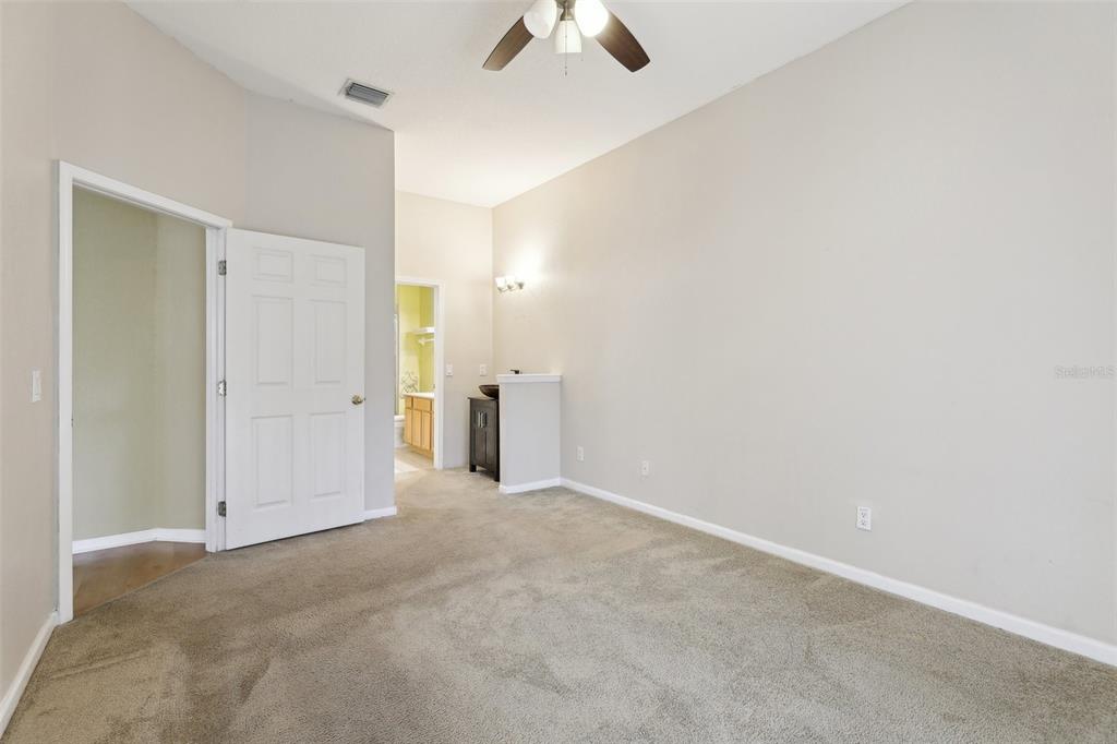 7624 Bayport Road, Unit 40 Orlando, FL 32819 - Photo 14 of 33