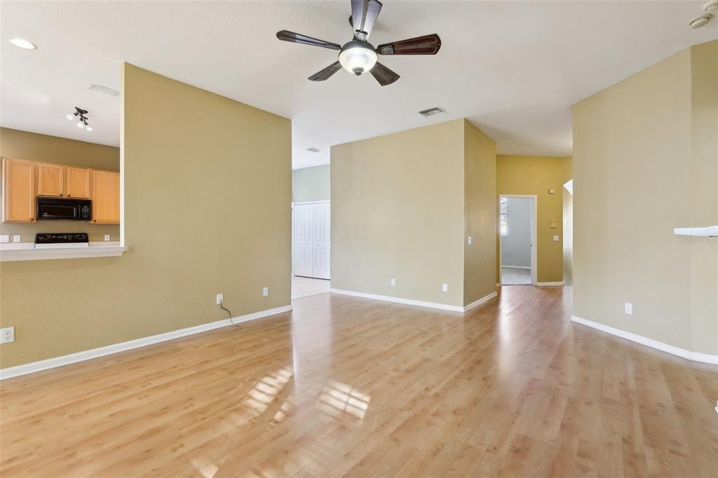 7624 Bayport Road, Unit 40 Orlando, FL 32819 - Photo 5 of 33