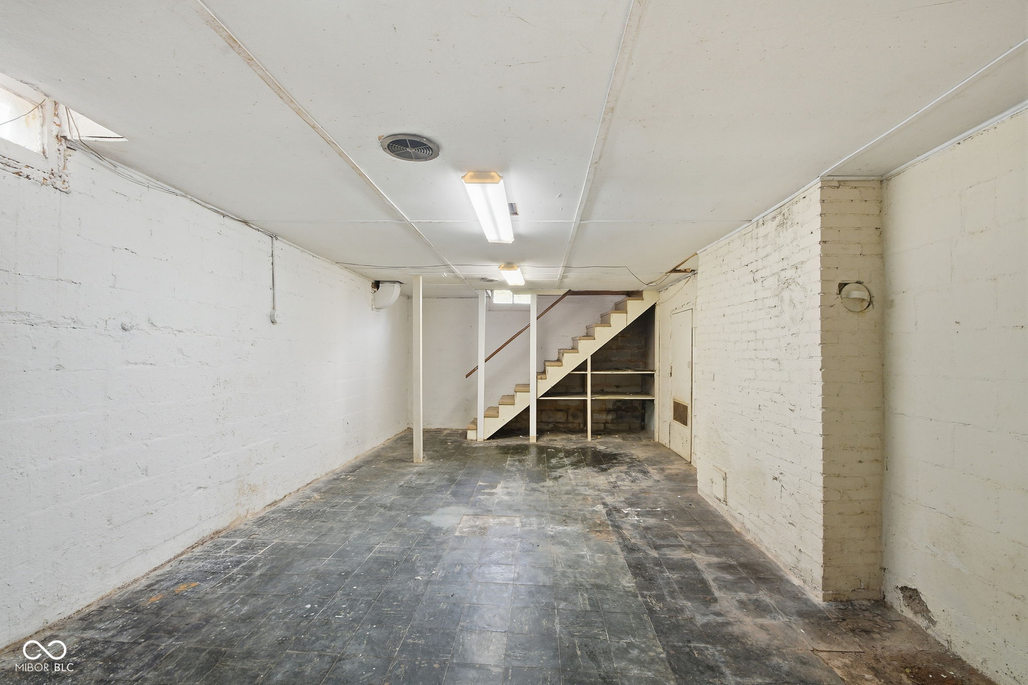 118 Winding Way Anderson, IN 46011 - Photo 24 of 35