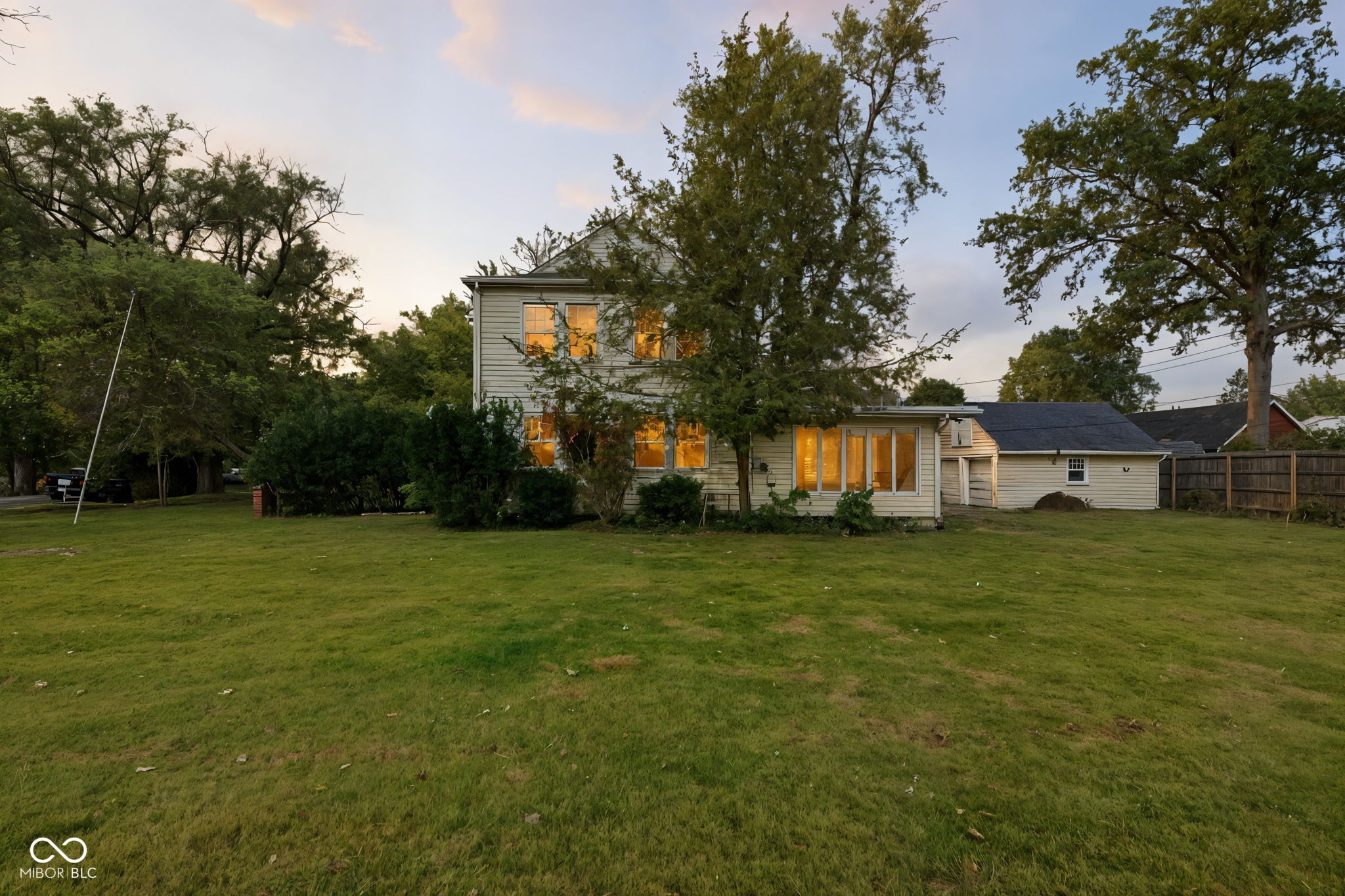 118 Winding Way Anderson, IN 46011 - Photo 3 of 35