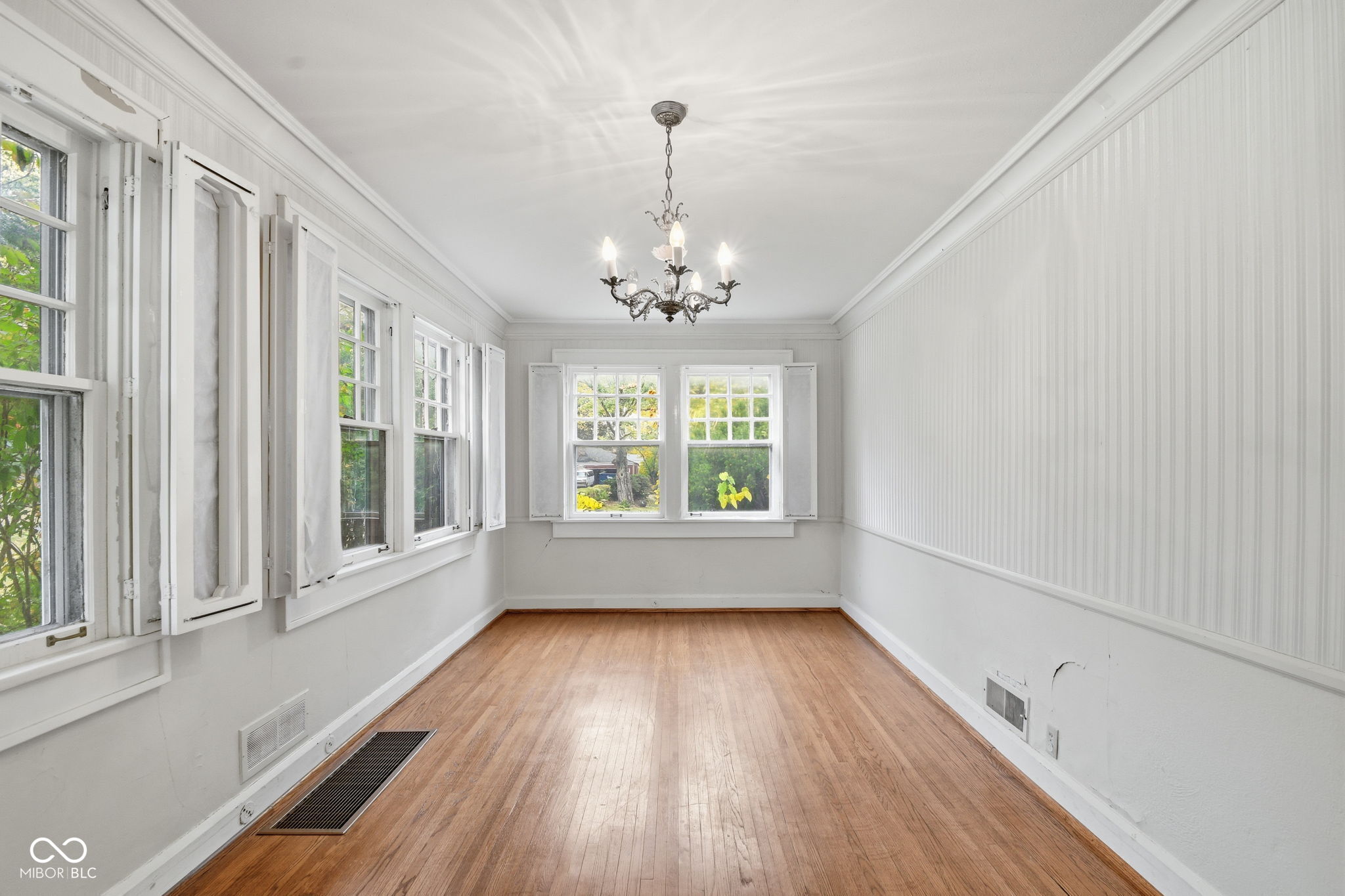 118 Winding Way Anderson, IN 46011 - Photo 6 of 35