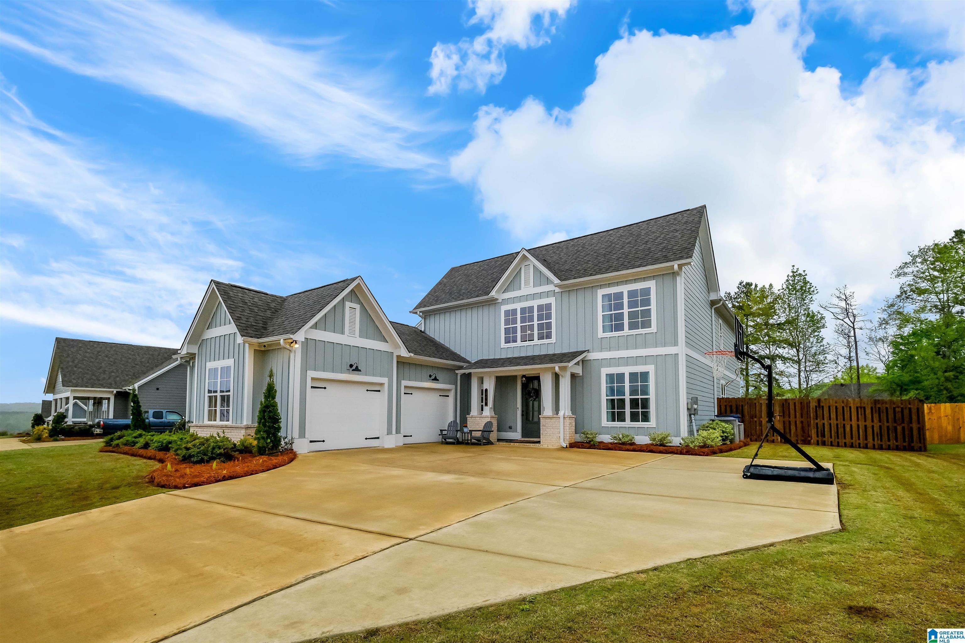 208 Mayfair Park Alabaster, AL 35114 - Photo 2 of 54