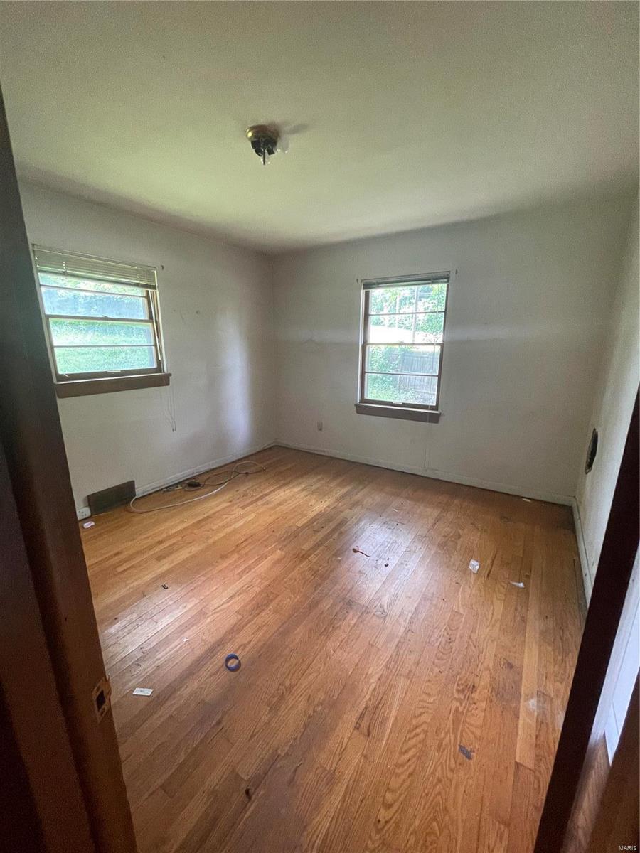 2400 Redman Road St. Louis, MO 63136 - Photo 4 of 8 Gallery Image 4
