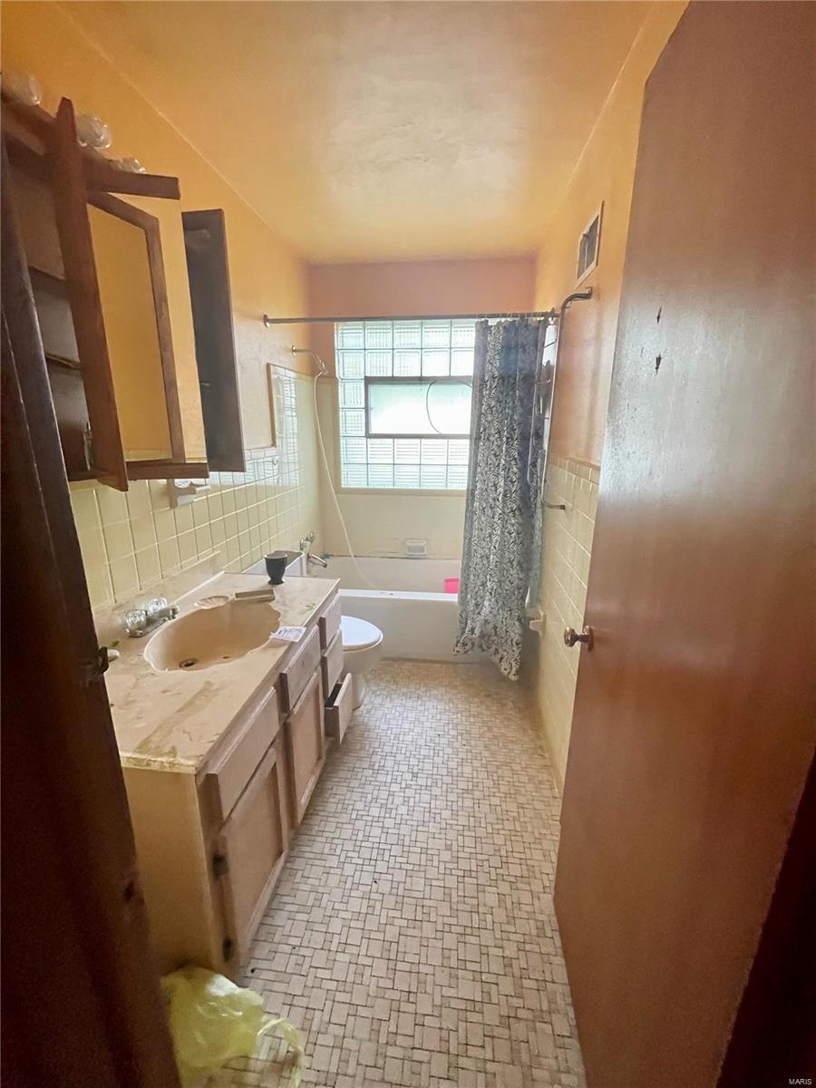 2400 Redman Road St. Louis, MO 63136 - Photo 6 of 8 Gallery Image 6