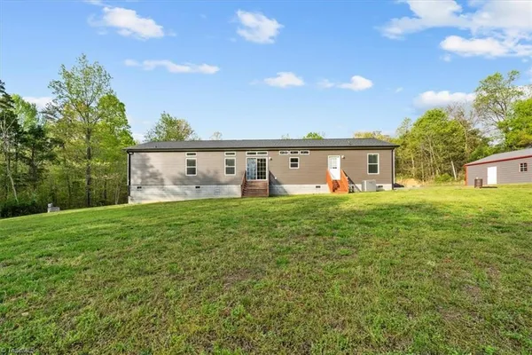 $450,000 | 6916 Lawrence Farm Lane, Randleman, NC 27317