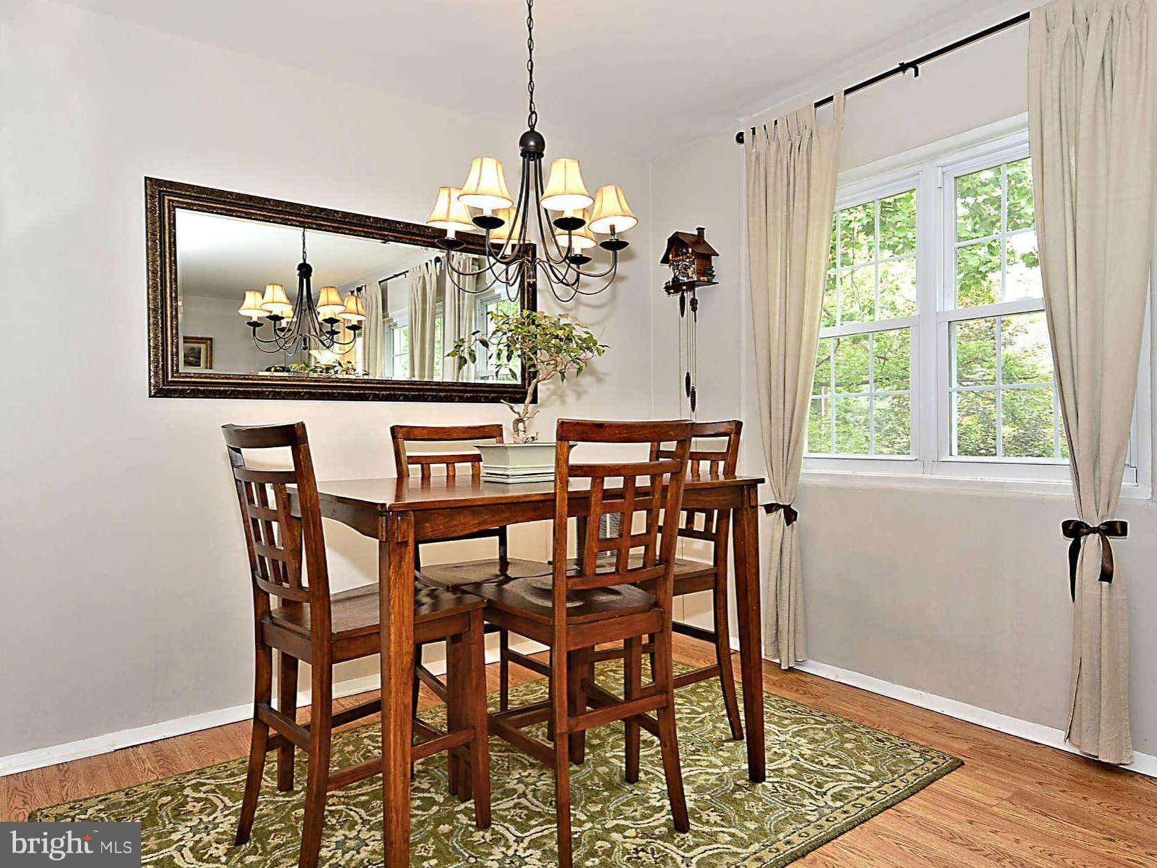 1625 Ripon Place, Unit 835 Alexandria, VA 22302 - Photo 9 of 29 Dining Room