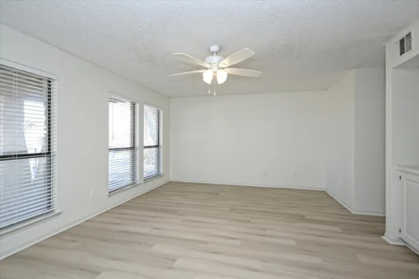 $3,100 | 105 Crescent Bluff, Austin, TX 78734