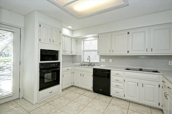 $3,100 | 105 Crescent Bluff, Austin, TX 78734