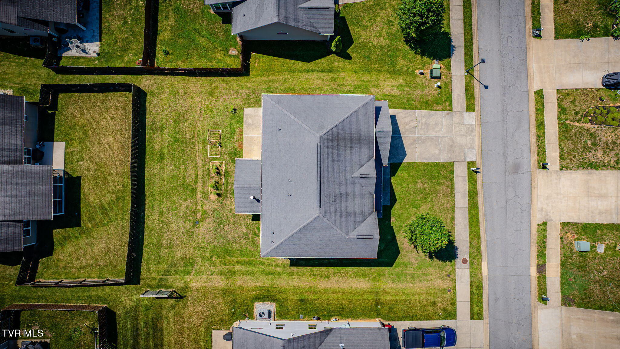 587 Suffolk Road Johnson City, TN 37615 - Photo 55 of 56 105