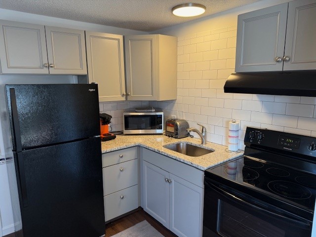 2002 Warwick Avenue, Unit 2 Warwick, RI 02889 - Photo 2 of 3