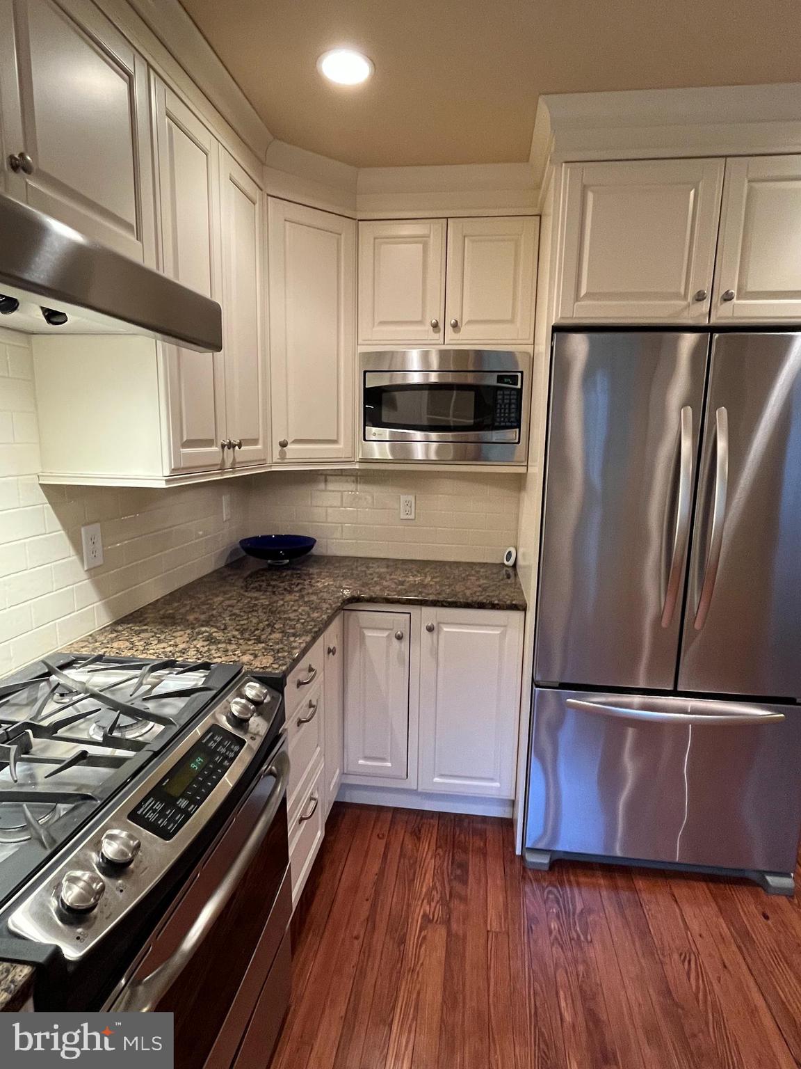 314 North Stanwick Road Moorestown, NJ 08057 - Photo 14 of 38 Kitchen - Stainless Appliances