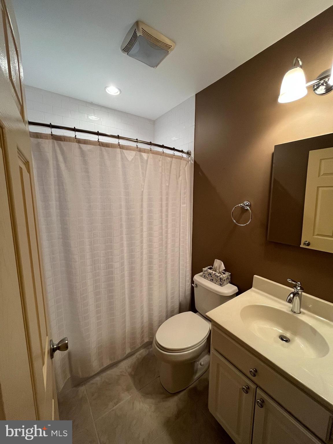 314 North Stanwick Road Moorestown, NJ 08057 - Photo 17 of 38 1st Floor Bath
