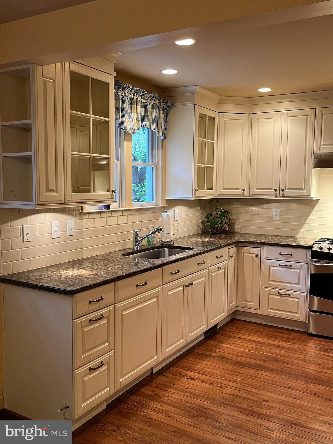 314 North Stanwick Road Moorestown, NJ 08057 - Photo 10 of 38 Kitchen - Under Cabinet & Recessed Lighting
