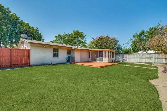 $2,495 | 900 Wateka Way, Richardson, TX 75080