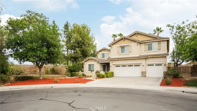 $1,180,000 | 6800 Knightsbridge Court, Eastvale, CA 92880