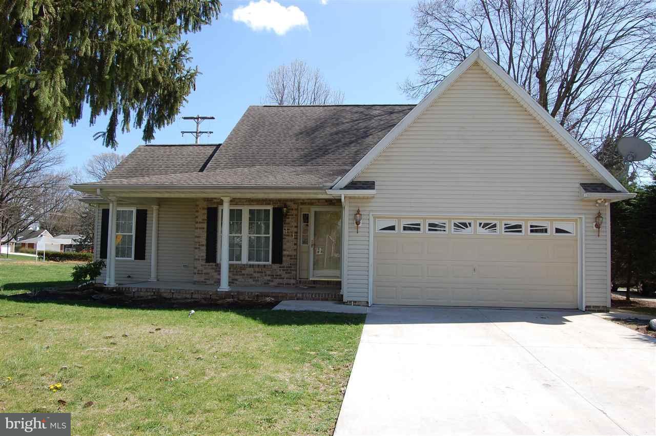 111 Clearview Road Hanover, PA 17331 - Photo 2 of 14 Gallery Image 2
