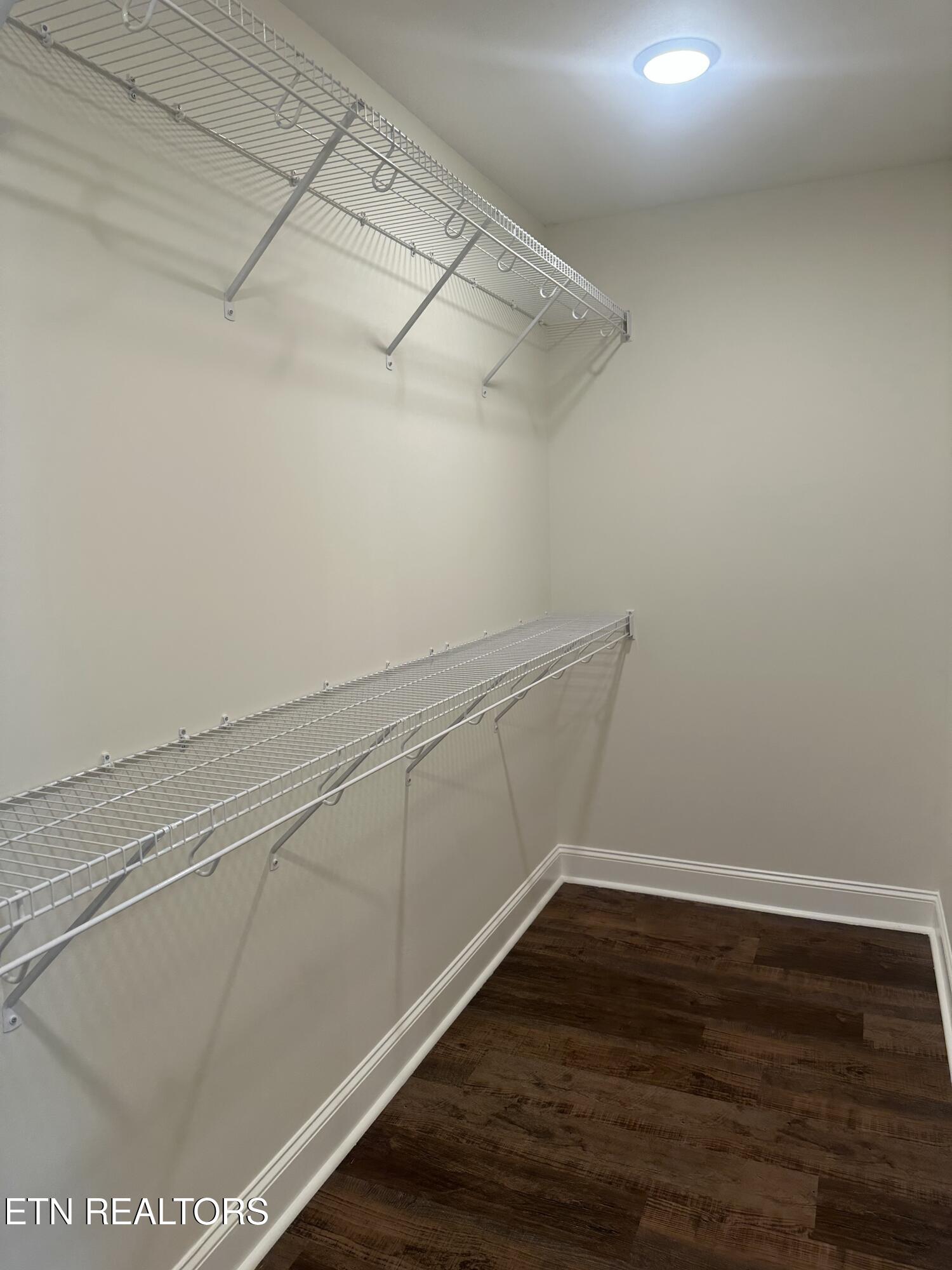 540 Henderson Road, Unit 137 Pigeon Forge, TN 37862 - Photo 40 of 48 Walk-in closet