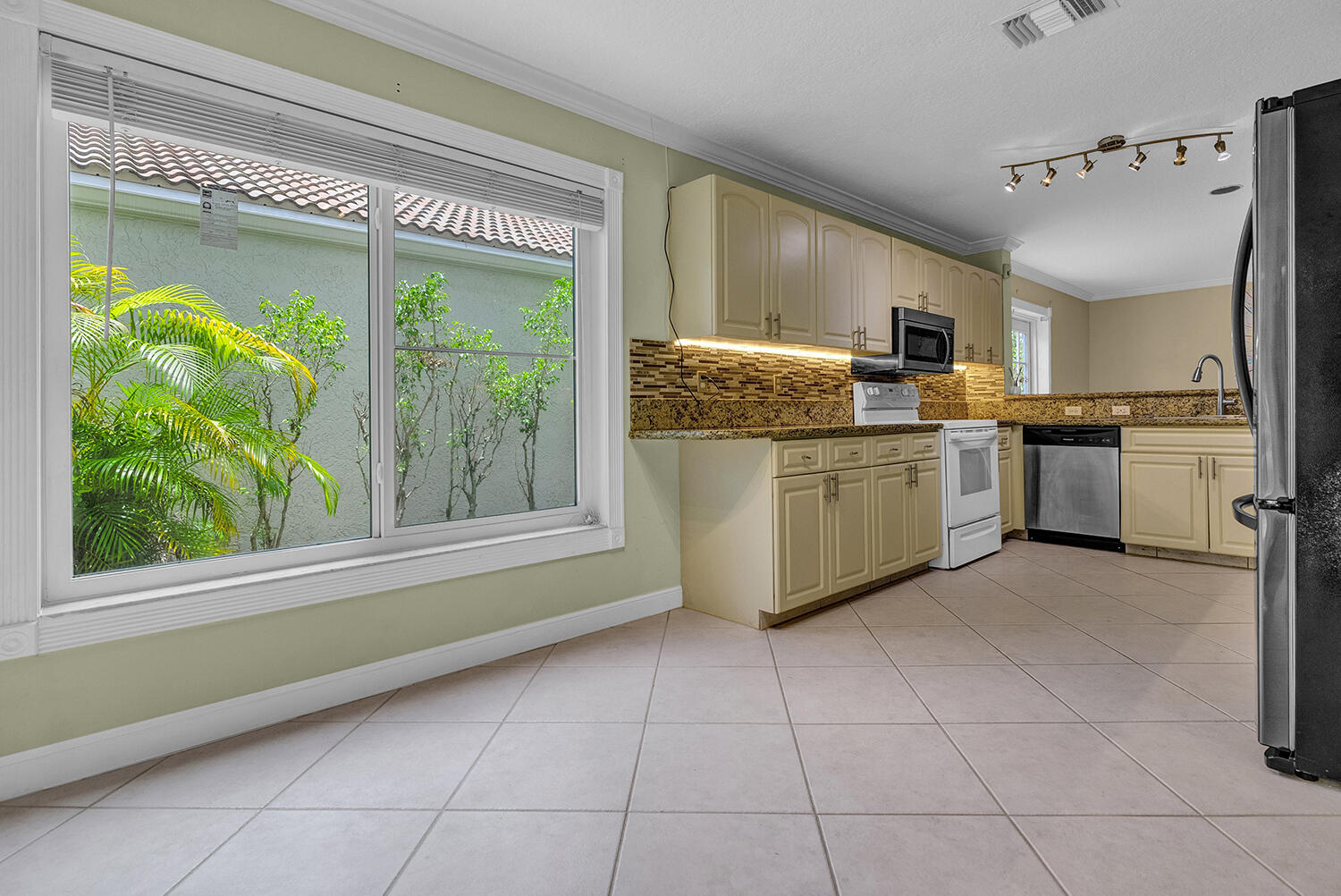 6168 La Vida Terrace Boca Raton, FL 33433 - Photo 39 of 52 DSC05898