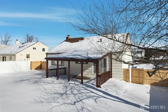 a view of street with a outdoor space